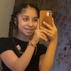 Meet your Posher, Marisol